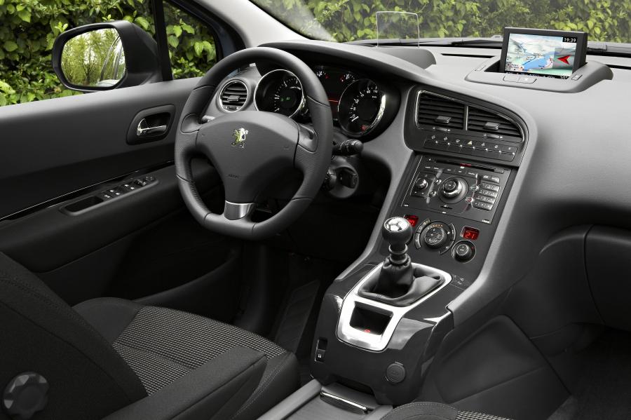  Peugeot 5008 2009 года  (фото 4 из 122)